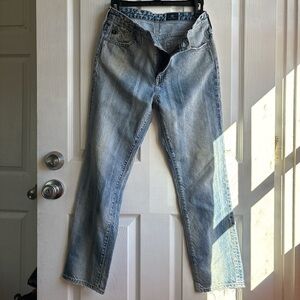 AG Adriano Goldschmied "The Isabelle" jeans. Size 27
